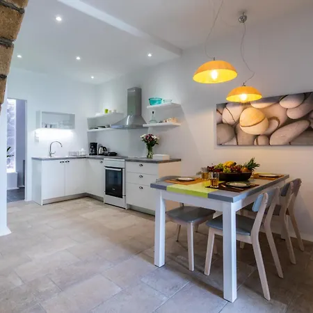 Arco Naxos Luxury 4* Naxos City