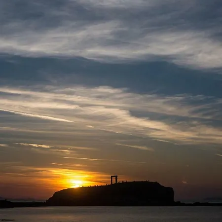 Apartahotel Arco Naxos Luxury