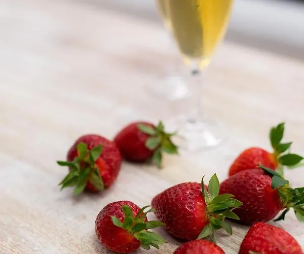 Arco Naxos Luxury 4*