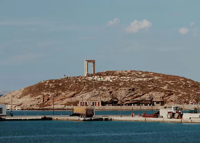 Arco Naxos Luxury Aparthotel