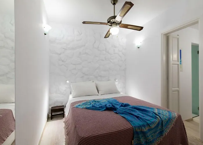 Arco Naxos Luxury Aparthotel 4*